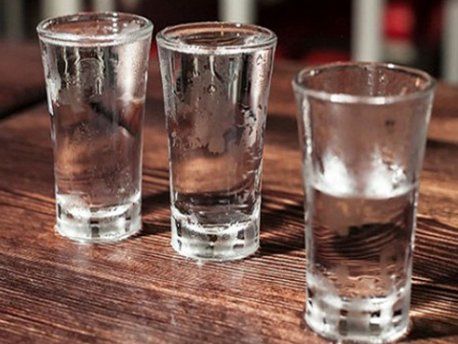 Госпродпотребслужба: В Украине число умерших от отравления суррогатным алкоголем возросло до 42 человек