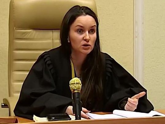Судья Царевич обжаловала увольнение за нарушение присяги