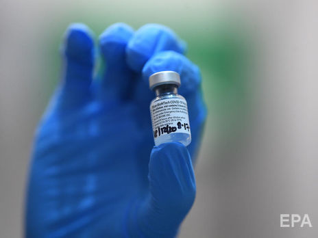 Вакцина от коронавируса производства Pfizer начинает действовать скорее, чем предполагалось