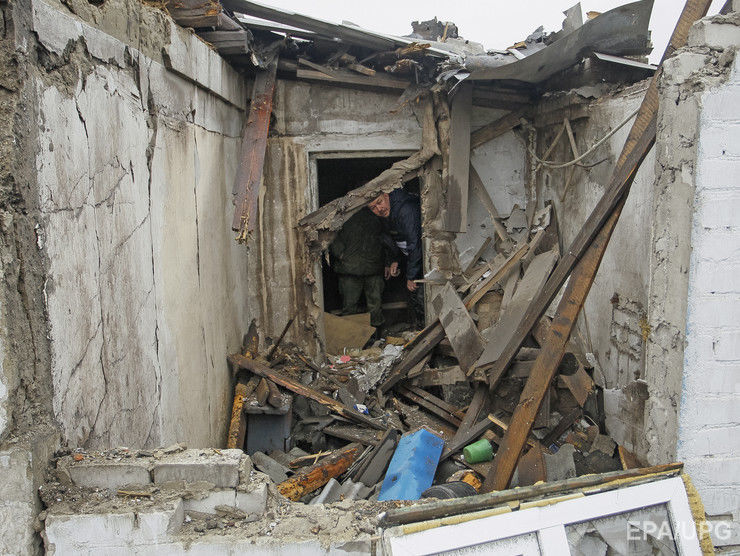 Жебривский: В Макеевке взорвались привезенные из России боеприпасы. Повреждены семь школ, дома, полгорода без электричества