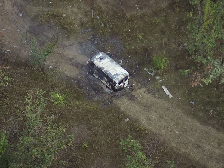 Маси Найем сообщил, что террористы "ДНР" обстреляли и сожгли машину "скорой" ВСУ