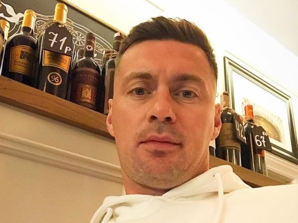 Милевский заявил, что для него "дико" после матча не "попить пивка"