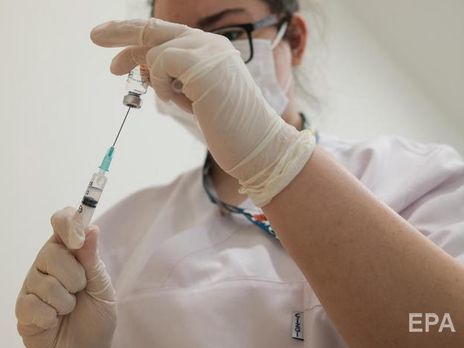 У Росії заборонили приватним клінікам використовувати вакцину Pfizer