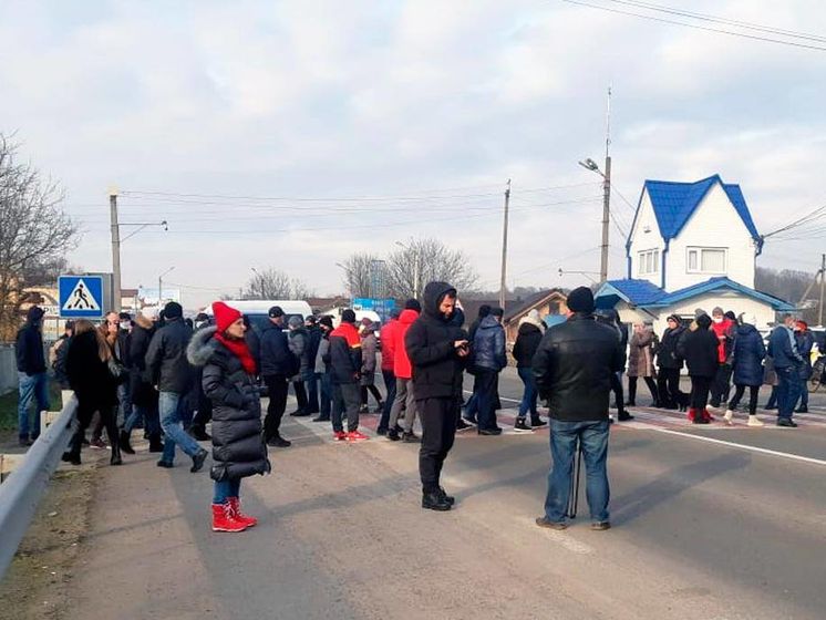 Тарифные протесты продолжаются: в Полтавской и Черновицкой областях перекрыли несколько дорог