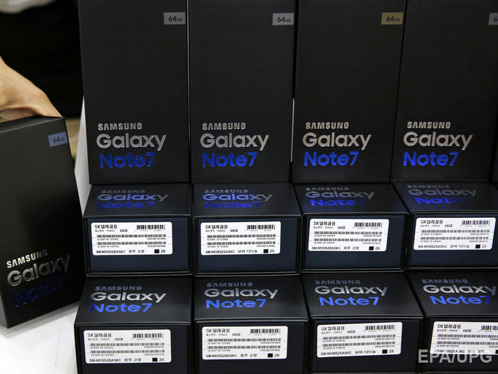 Samsung приостановила экспортное производство Galaxy Note 7 из-за возгорания гаджетов