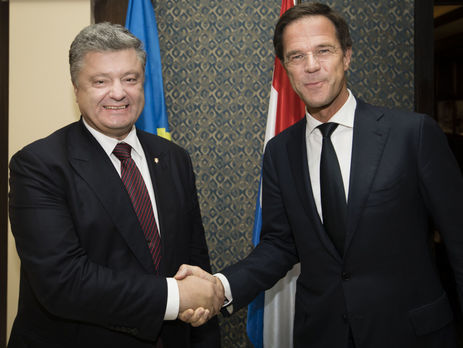 Порошенко и Рютте договорились о встрече для обсуждения ратификации Соглашения об ассоциации