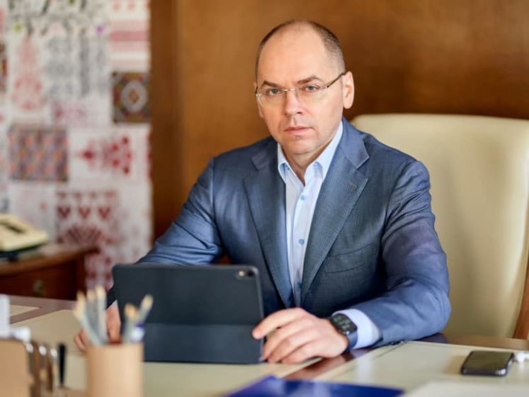 Степанов на совещании с Зеленским не смог назвать дату поставки вакцины от коронавируса в Украину