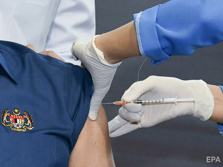 В мире сделали более 218 млн прививок от коронавируса – данные Bloomberg