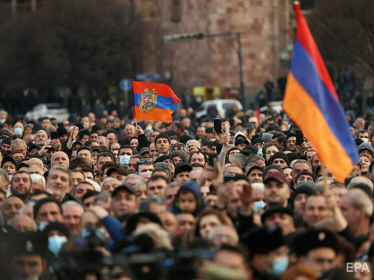 Госдеп США призвал военных Армении не вмешиваться во внутреннюю политику