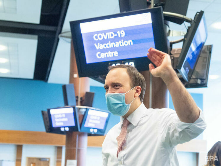 У Великобританії 40% дорослого населення вакцинували проти COVID-19