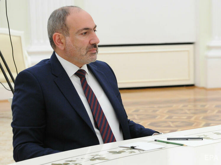 Пашинян заявив, що главу Генштабу Вірменії від сьогодні вважають звільненим