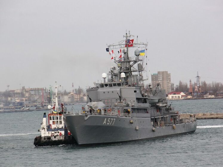 В порт Одессы зашли четыре корабля НАТО