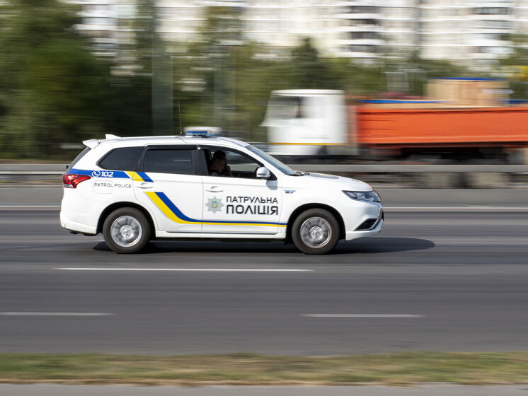 В Киеве патрульные устроили погоню с маневрами за курьером на скутере. Видео