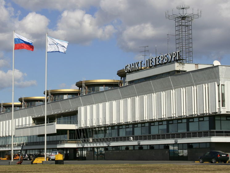 Аэропорт Пулково эвакуировали из-за сообщения о бомбе