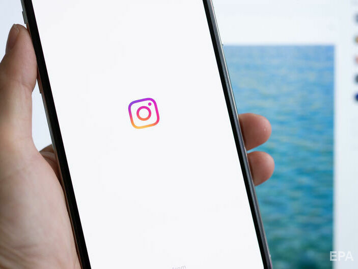 Из Instagram исчезли аккаунты детей-блогеров, которые заявляли, что между ними "роман"