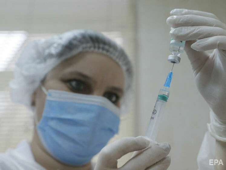 Кабмин озвучил планы по вакцинации украинцев. Более половины должны привиться в этом году