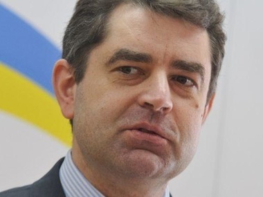 Украинский МИД сократит штат посольства в России