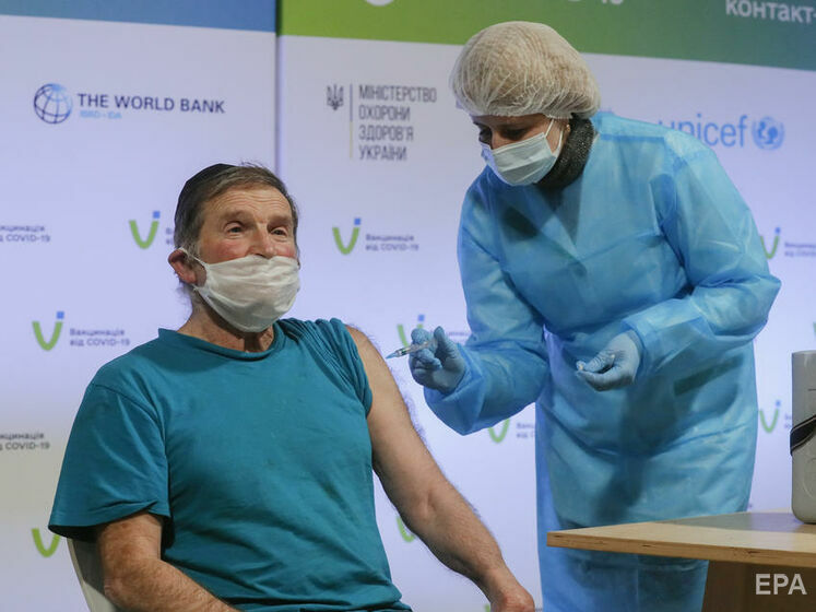 Основная причина, по которой украинцы отказываются от прививок против COVID-19, – недостаточная проверка вакцин – опрос