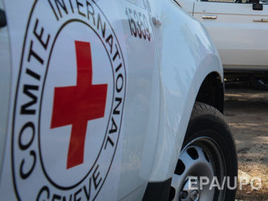 Погранслужба: Красный Крест отправил в Донецк пять грузовиков с медицинским оборудованием