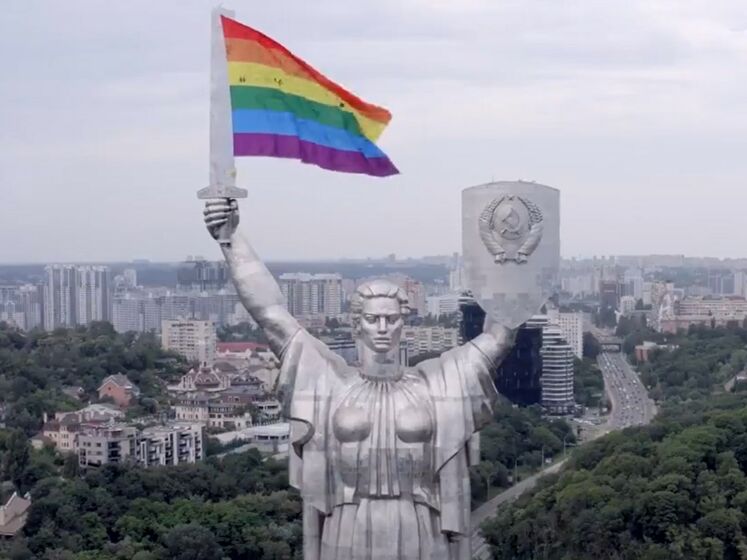 "Мама поймет и поддержит". Украинская акция в поддержку ЛГБТ получила серебро на "Каннских львах"