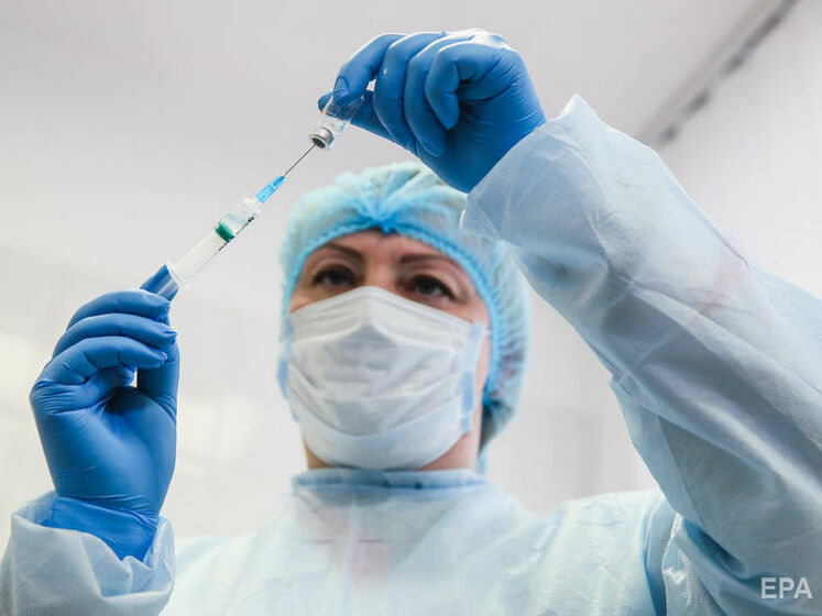 В Украине вторые сутки подряд &ndash; рекорд по количеству сделанных прививок от коронавируса