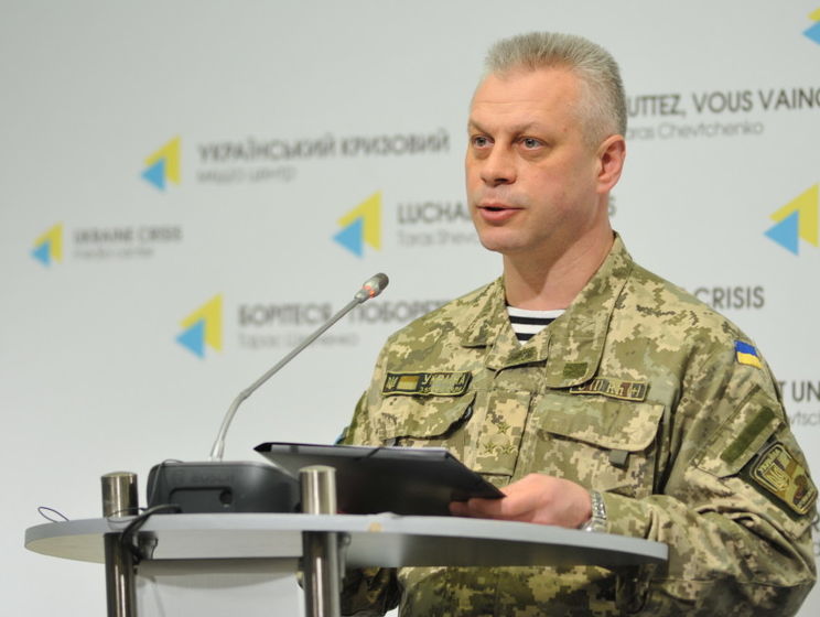 Спикер АП Лысенко: В зоне АТО 28 октября погиб украинский военный, семеро ранены