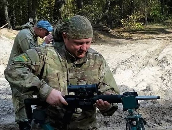 Комбат "Украинской добровольческой армии": Возможно, что скоро мы будем воевать и где-то за границей