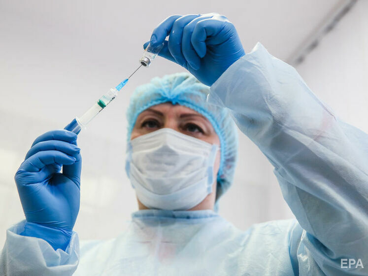 За сутки от коронавируса в Украине вакцинировали 76,1 тыс. человек