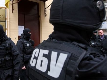 Сотрудники СБУ и ГПУ проводят обыски в центральном офисе Госрезерва