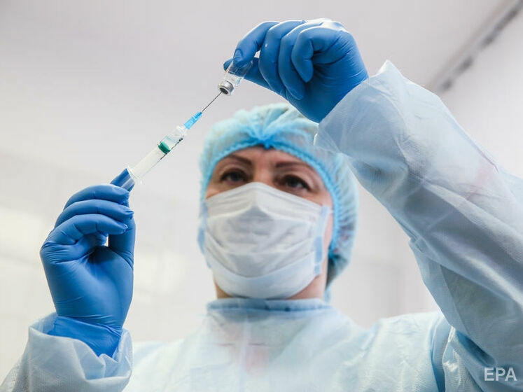Почти 120 тыс. украинцев сделали COVID-прививку 17 августа