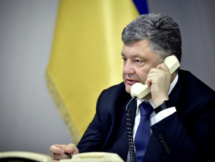 Сайт президента Украины сообщил о переговорах Порошенко с президентом Кыргызстана. В Бишкеке это опровергают