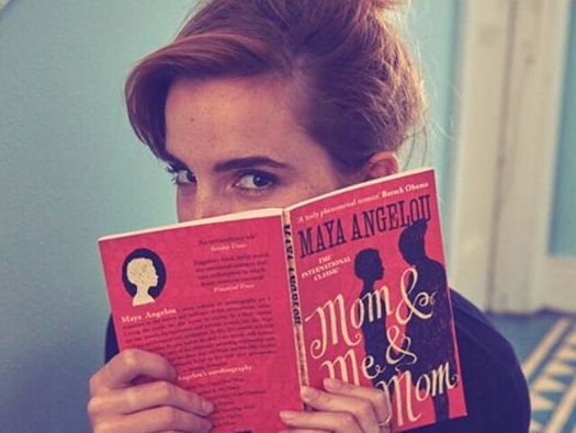 Эмма Уотсон спрятала книги в лондонском метро