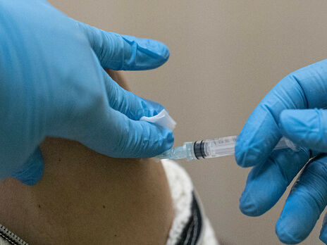 Хоча б одну дозу вакцини проти коронавірусу ввели 30% дорослого населення України – Ляшко