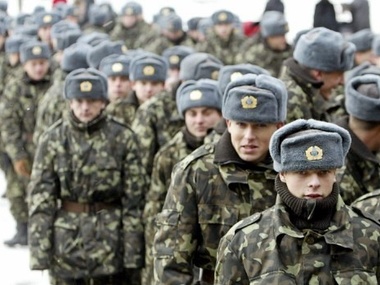 Журналист: Вещи украинских военных из Крыма вывозят волонтеры