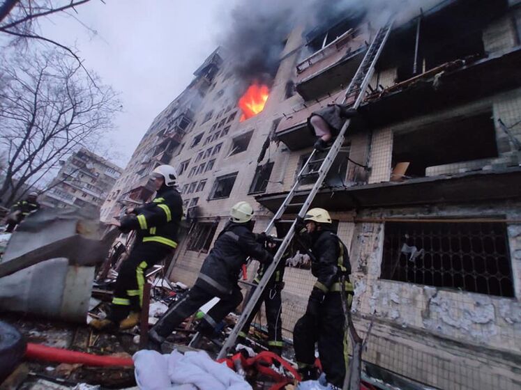 В жилом доме в Оболонском районе Киева произошел пожар и частичное разрушение – ГСЧС