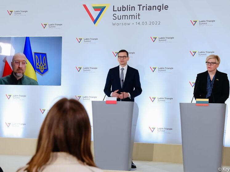 Премьер Польши призвал конфискованные у России активы направить на восстановление Украины
