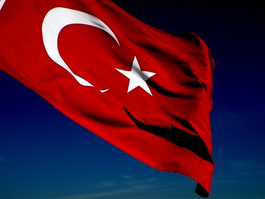 В Турции во время выборов погибло шесть человек