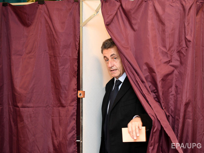 Саркози проигрывает праймериз и выбывает из борьбы за пост президента Франции