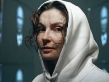 "Хватит смертей, хватит злобы, хватит крови". Синдеева обратилась к выступившим в Лужниках Симоньян, Канделаки и Захаровой