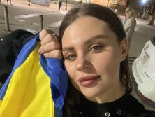 "Сейчас я в США, и это не туристическая поездка". Солистка группы Kazka Зарицкая объяснила, почему покинула Украину