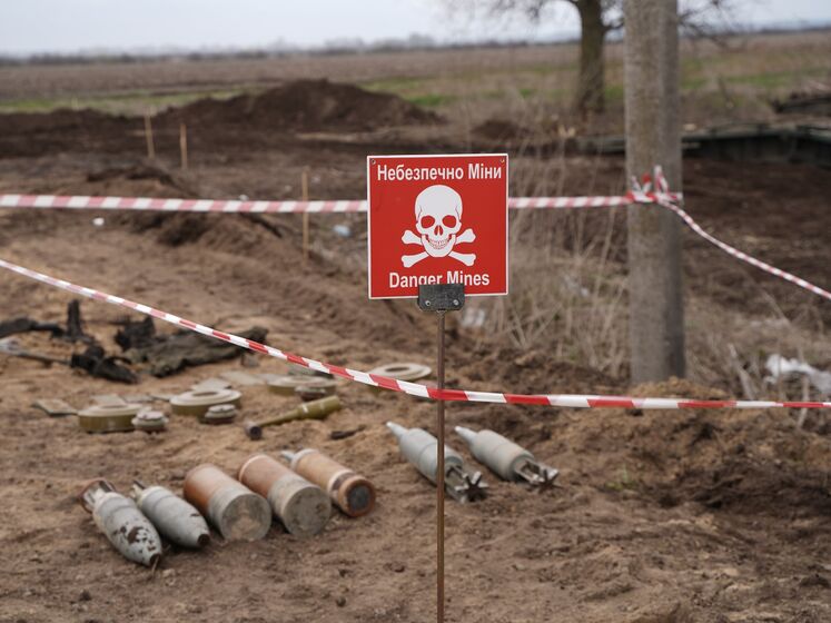 Сотрудник "Укрзалізниці" подорвался на противопехотной мине