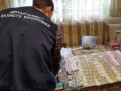Полиция: Руководитель подразделения Киевской мэрии купил 28 квартир на украденные деньги