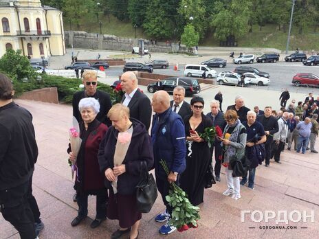 В Киеве проходит церемония прощания с первым президентом Кравчуком. Фоторепортаж
