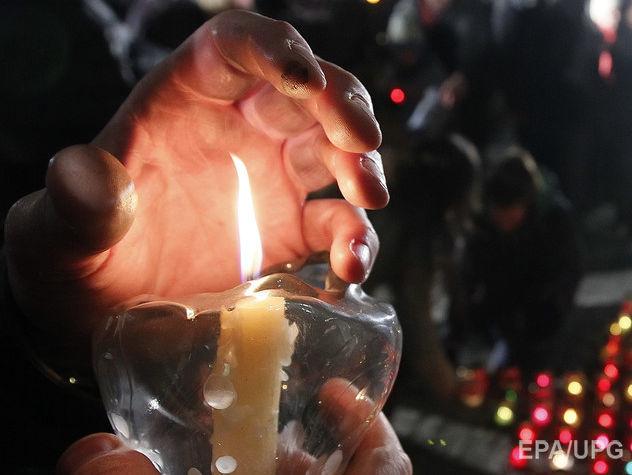 В Украине зажигают свечу памяти о жертвах Голодоморов