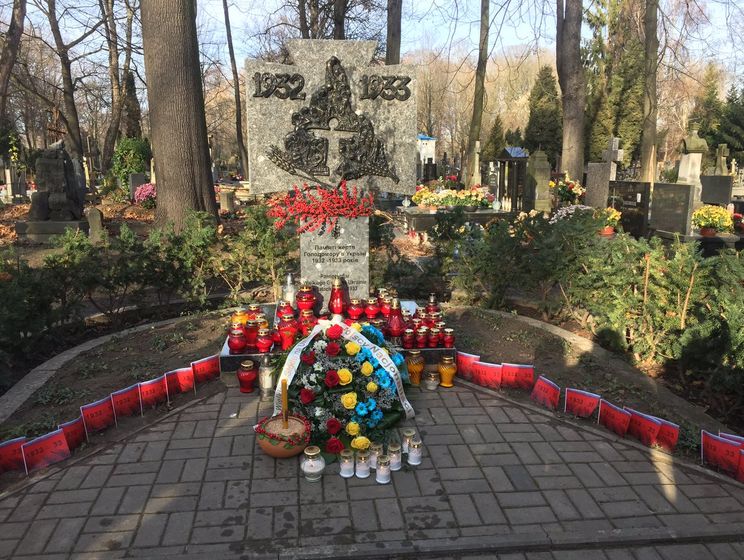 В Варшаве украинцы и поляки почтили память жертв Голодомора