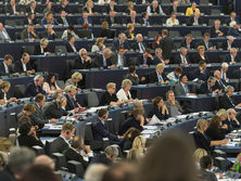 Европарламент планирует рассмотреть механизм приостановки безвиза в январе 2017 года