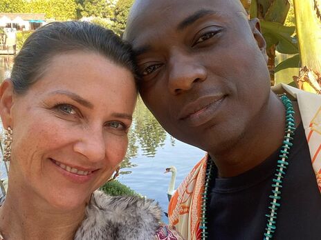 50-річна принцеса Норвегії висловилася про бісексуальність свого 47-річного нареченого – темношкірого шамана