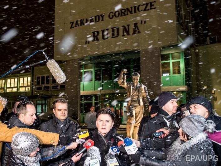 В обвалившейся при землетрясении в Польше шахте погибли восемь человек