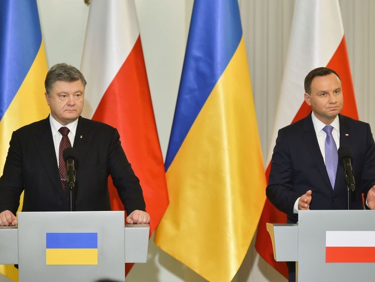 Порошенко и Дуда призвали Еврокомиссию пересмотреть решение, позволяющее "Газпрому" увеличить поставки газа в Европу