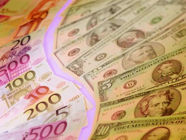 Межбанк: евро приблизился к отметке в 16 гривен